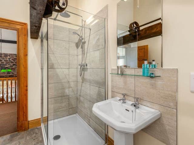 Bathroom | Barley Store - Dickinson Place Holiday Cottages, Allonby