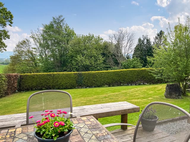 Patio | Autumn Leaves, Keswick