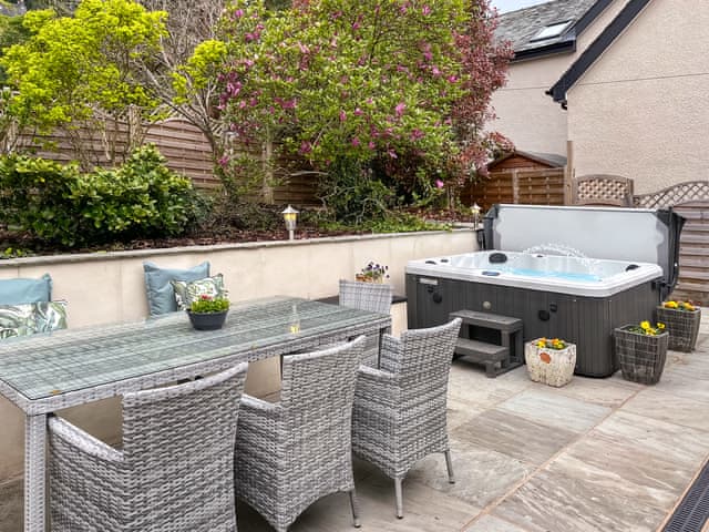 Hot tub | Autumn Leaves, Keswick