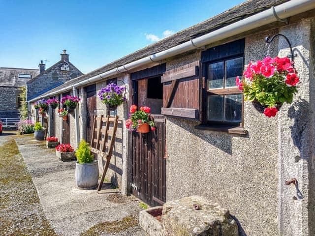 Outdoor | The Coach House - Brackenthwaite Holidays, Arnside and Silverdale