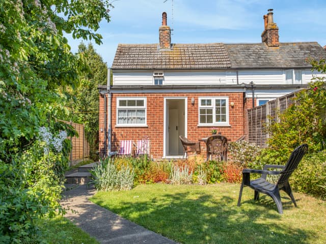 Exterior | Island Cottage, Mersea Island