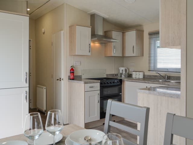Kitchen | Lodge 46 Bridlington Holiday Park - Bridlington Holiday Park, Bridlington