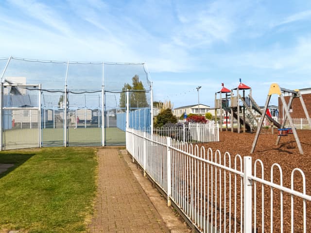 Surrounding area | Kee Holiday Home, Scratby