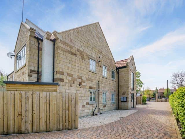 Exterior | Spire View, Ruswarp