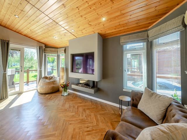 Living area | Willowbank Lodge, Stratford-Upon-Avon