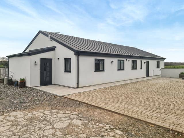 Exterior | The Bungalow - Applebarn Holidays , West Pennard, near Glastonbury