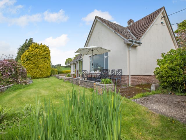 Exterior | Osmore Orchard, Membury