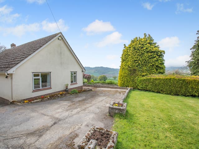 Exterior | Osmore Orchard, Membury