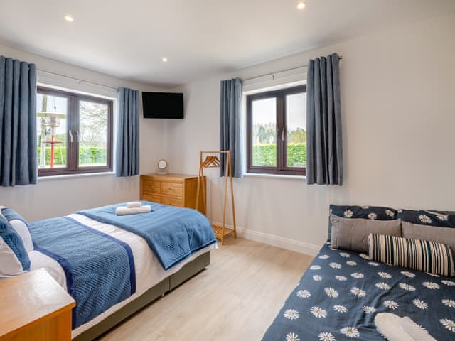 Twin bedroom | Bumble Bee Farm, Mattishall, near Dereham