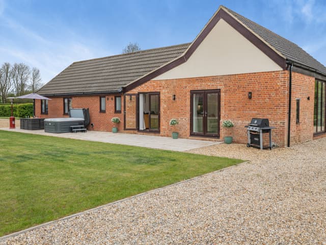 Exterior | Bumble Bee Farm, Mattishall, near Dereham