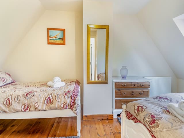 Twin bedroom | Ash - Chestnut Tree Barns, Ilketshall St Margaret
