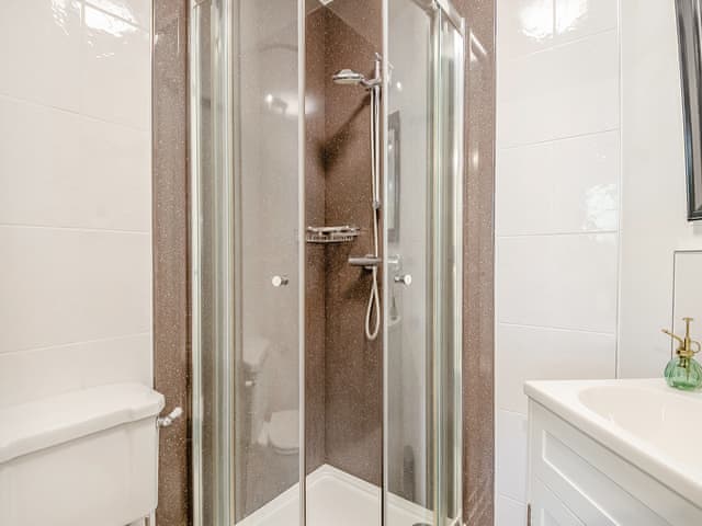 Bathroom | Ash - Chestnut Tree Barns, Ilketshall St Margaret