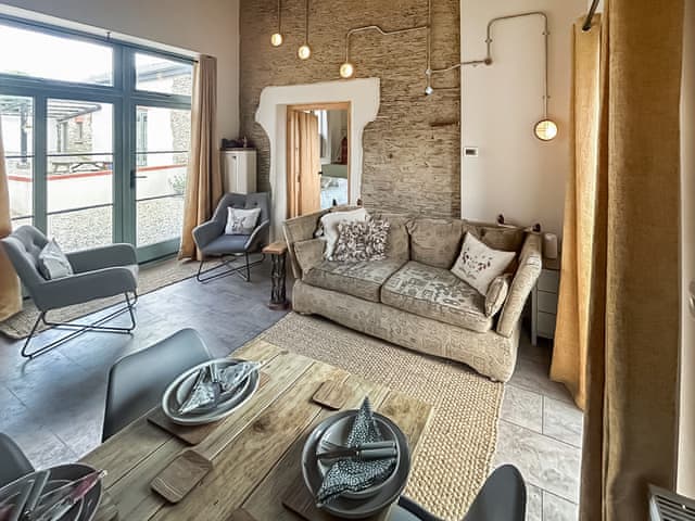 Dining Area | North Thorne - The Tractor Barn - North Thorne, Bratton Fleming