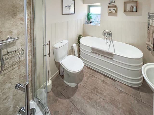 Bathroom | North Thorne - The Tractor Barn - North Thorne, Bratton Fleming