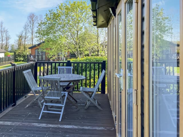 Decking | Sunshine Lodge, Polperro