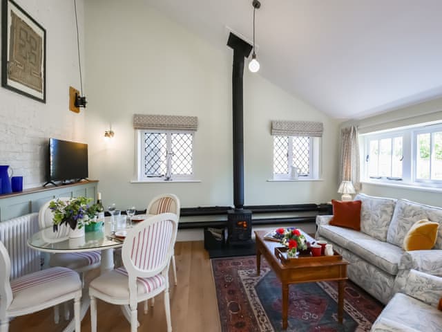 Open plan living space | The Vinery - Cottage Escapes, Shrewsbury