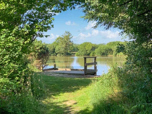 Clifford Water Lakes | Valley View Lodge, Bideford