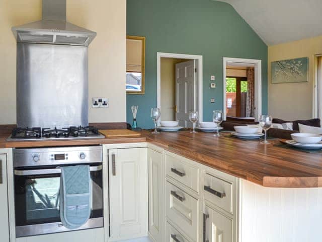 Kitchen | Jasmine Lodge, Fitling