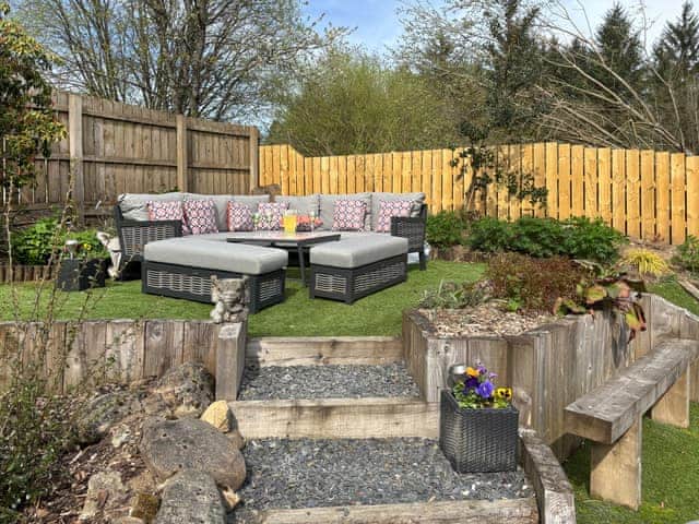relax and enjoy in the peaceful garden | Kielder Kip House, Kielder