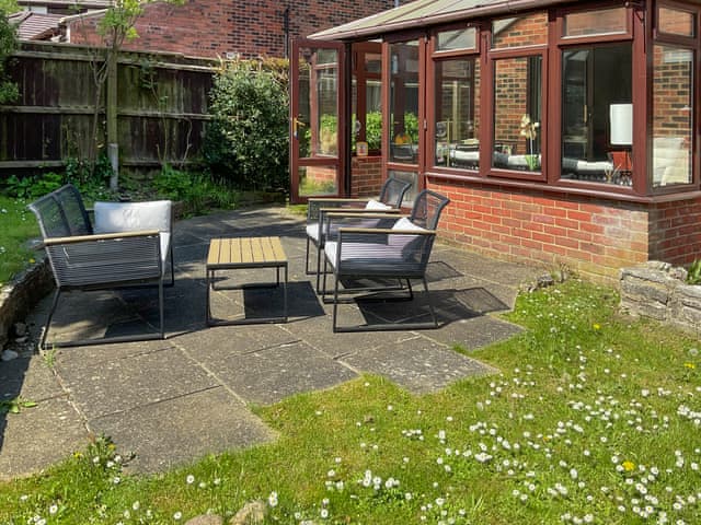 Sitting-out-area | Kastania, Bere Regis, near Wareham