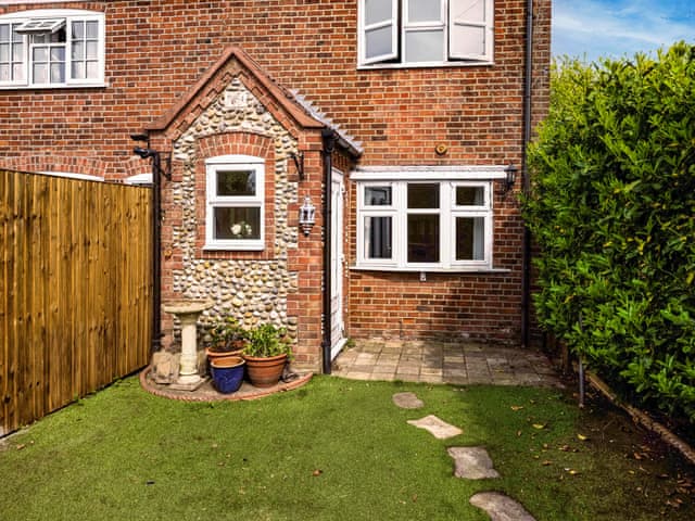 Outdoor | Painter&rsquo;s Cottage, Hemsby