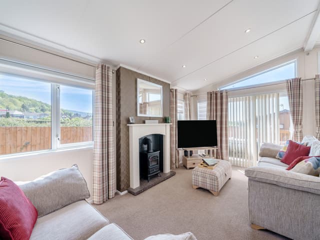 Open plan living space | Red Robin - Longmead Country Escapes, Cheddar