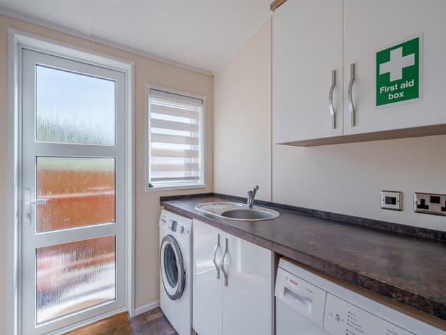 Interior | Red Robin - Longmead Country Escapes, Cheddar