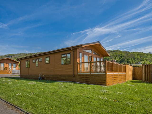 Exterior | Red Robin - Longmead Country Escapes, Cheddar