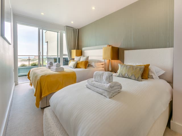 Double bedroom | Penthouse 14 Oceangate, Newquay