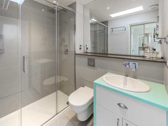 Bathroom | Penthouse 14 Oceangate, Newquay
