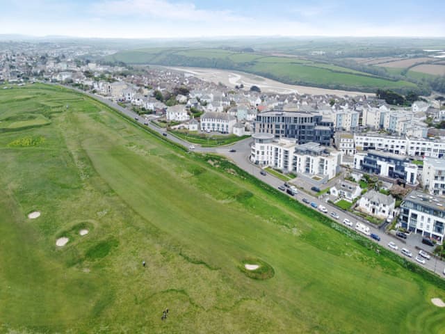 Surrounding area | Penthouse 14 Oceangate, Newquay