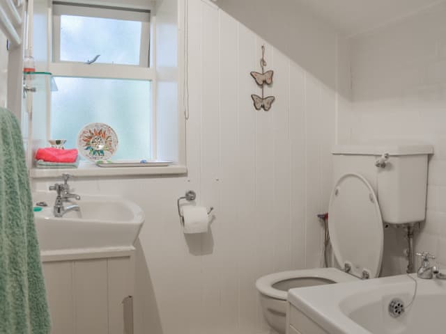 Bathroom | Horseshoe Cottage, Starbotton