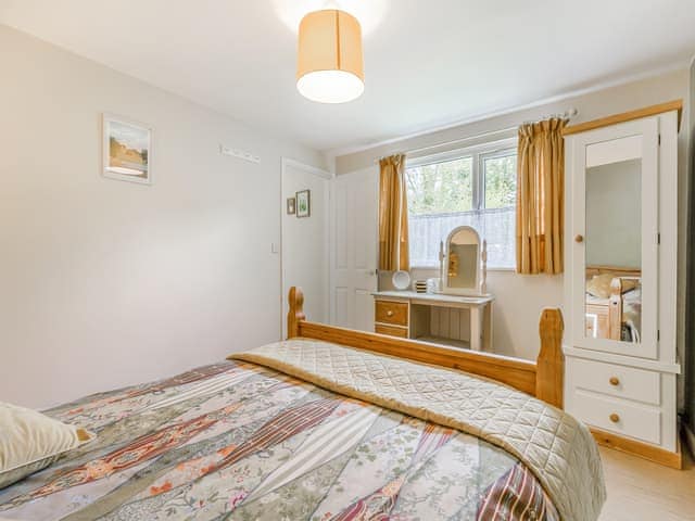 Double bedroom | Beekeeper’s Cabin, Booton, Reepham
