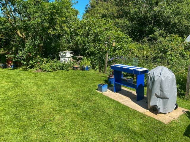 Garden | Beekeeper’s Cabin, Booton, Reepham