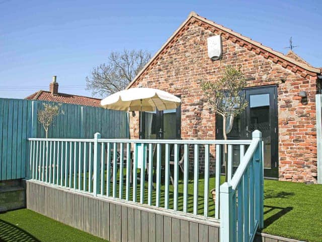 Sitting-out-area | The Old Stables - Corporation Farm Cottages, Tickton, near Beverley