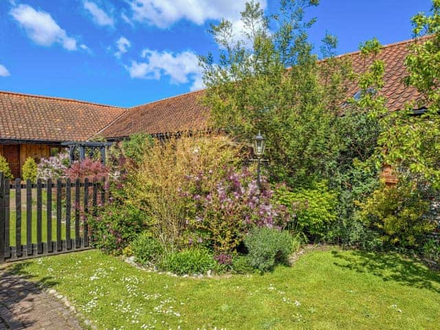 Mature gardens | Bockety Barn, Ingham, near Norwich