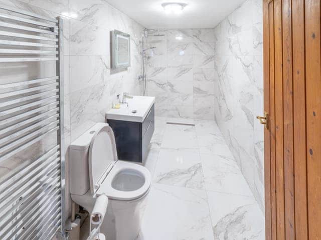 Bathroom | Mill Moor Cottage - Barton Hall Farm, Pooley Bridge