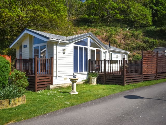Exterior | Holly Lodge, Hele Bay