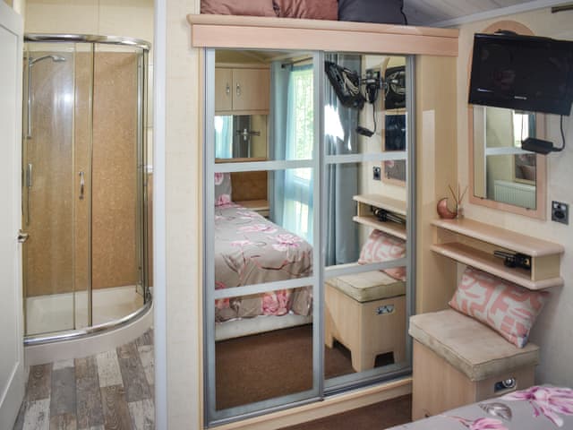 Double bedroom | Holly Lodge, Hele Bay