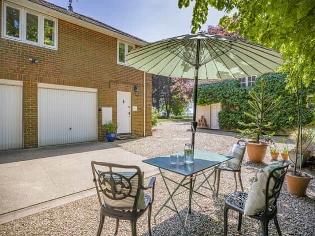 Sitting-out-area | The Nest, Wykenham, near Spalding