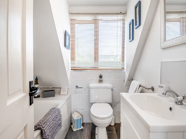 Bathroom | Chestnut Tree Barn, Ilketshall St Margaret near Bungay