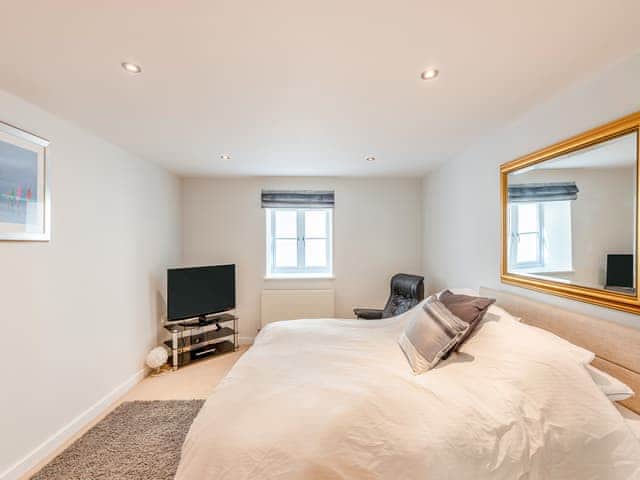 Double bedroom | Oversands, Torquay