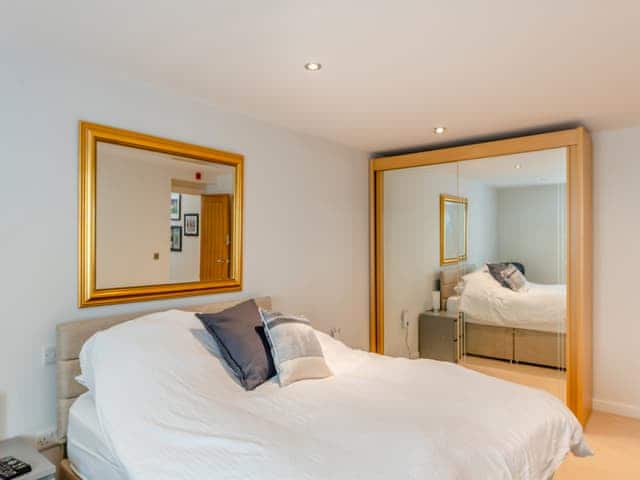 Double bedroom | Oversands, Torquay