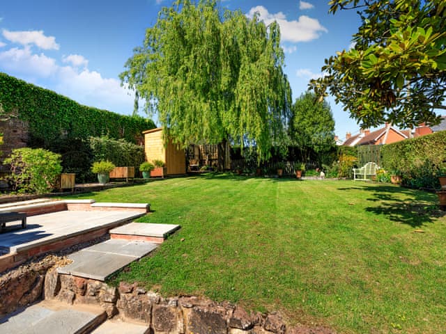 Exterior | Pete&rsquo;s Place, Taunton