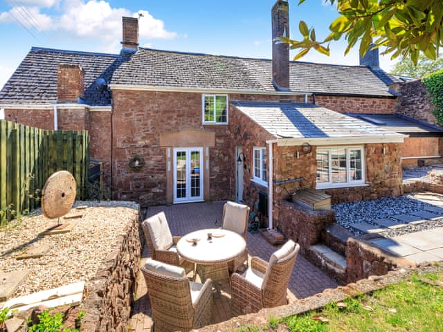 Sitting-out-area | Pete&rsquo;s Place, Taunton