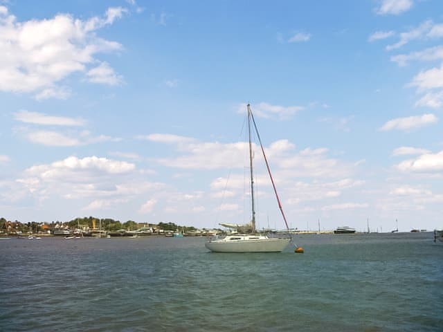 Surrounding area | Island Cottage, Mersea Island