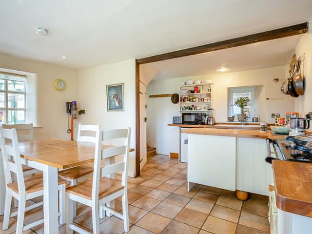 Kitchen/diner | Brookend Cottage, Chastleton