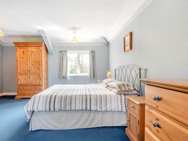 Double bedroom | The Hill Coachouse, Barrow-on-Trent