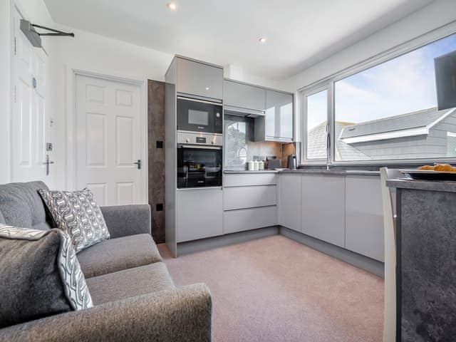 Open plan living space | Ocean Breeze - Bonnie View Beach Apartments, Holywell Bay