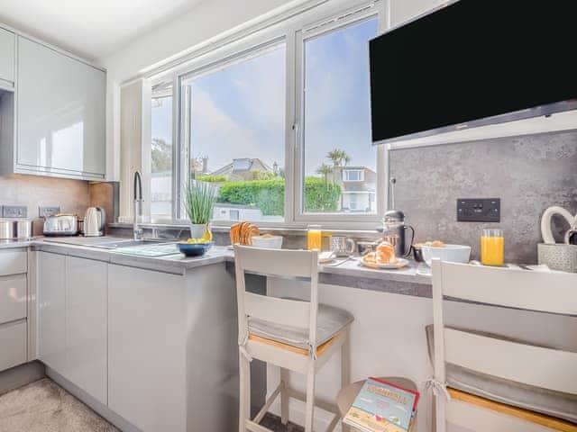 Open plan living space | Sand Dunes - Bonnie View Beach Apartments, Holywell Bay